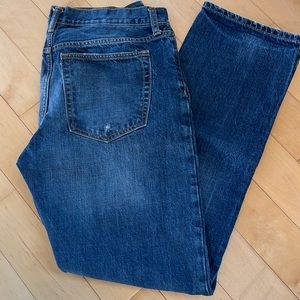 GAP Men’s 32x32 Straight Fit Distressed Dark Wash Jeans